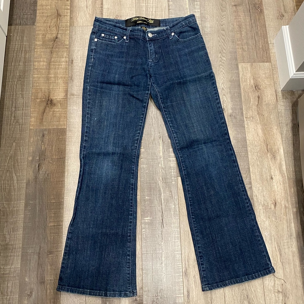 Urban behavior Allison bootcut jeans